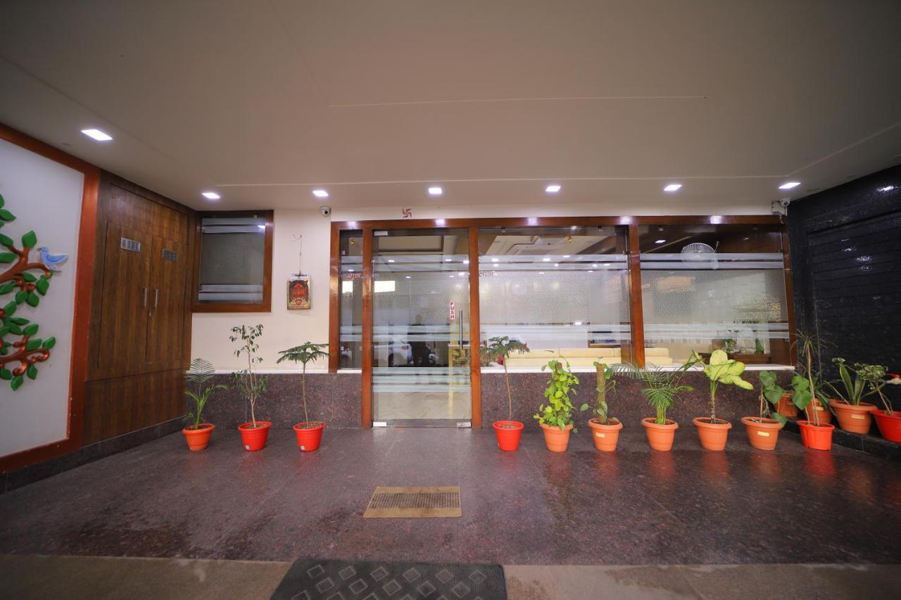 Hotel Royal Phoenix Agra  Εξωτερικό φωτογραφία