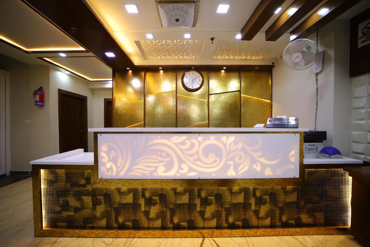 Hotel Royal Phoenix Agra  Εξωτερικό φωτογραφία