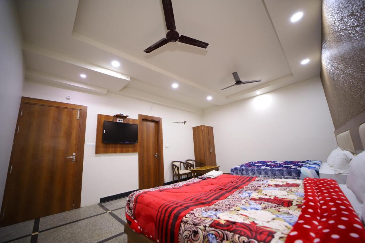 Hotel Royal Phoenix Agra  Εξωτερικό φωτογραφία