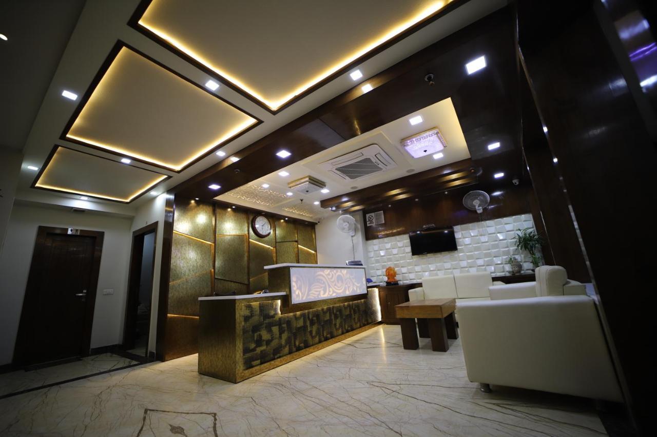 Hotel Royal Phoenix Agra  Εξωτερικό φωτογραφία