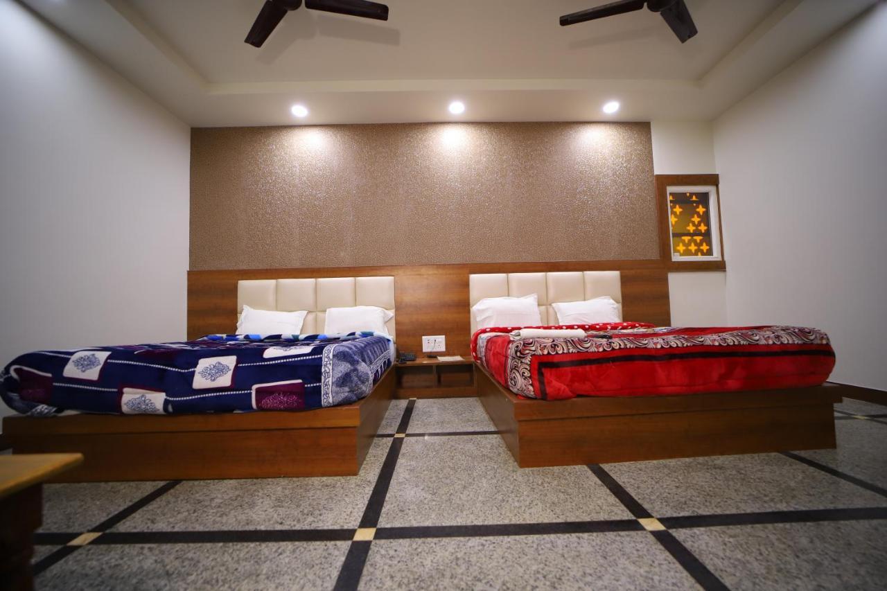 Hotel Royal Phoenix Agra  Εξωτερικό φωτογραφία