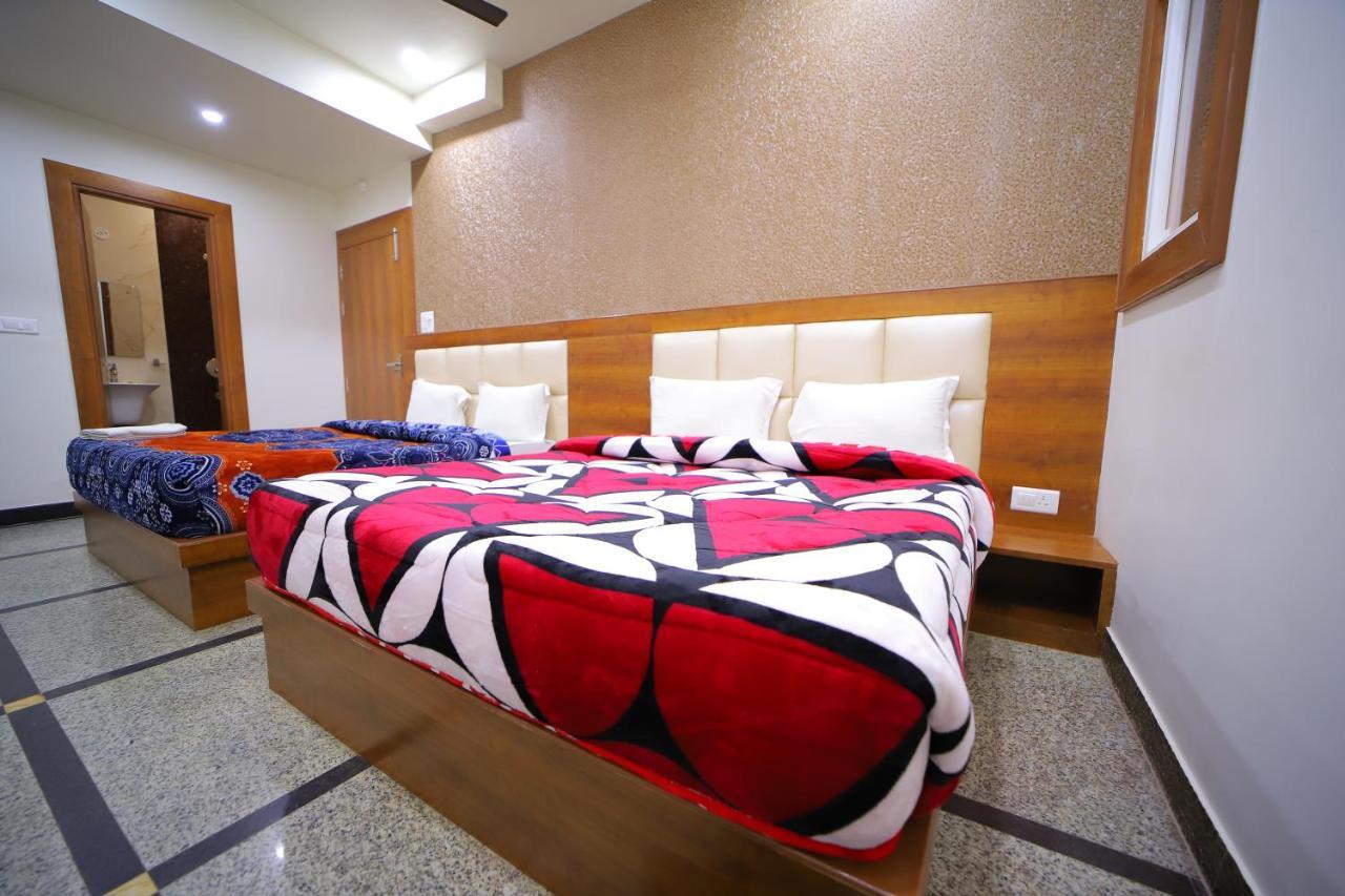 Hotel Royal Phoenix Agra  Εξωτερικό φωτογραφία