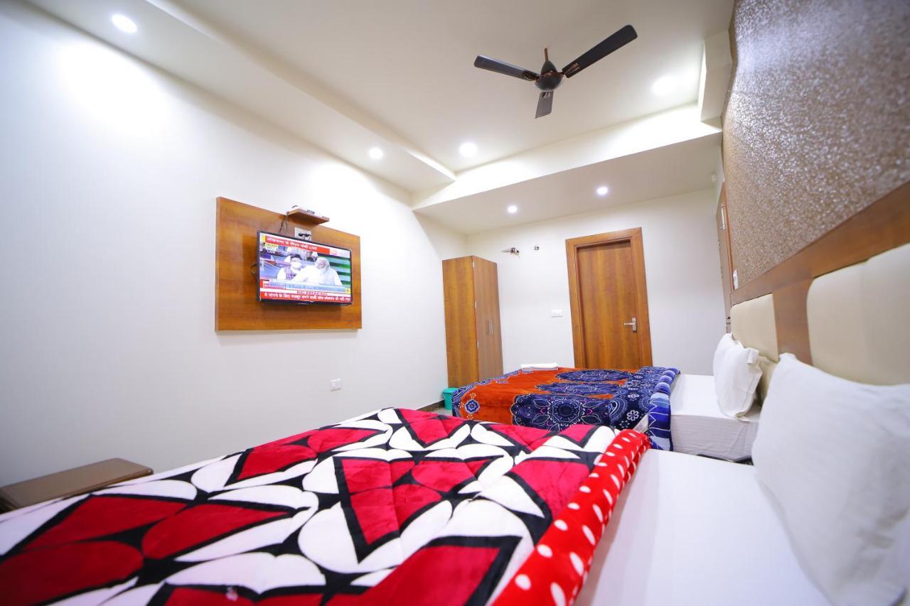 Hotel Royal Phoenix Agra  Εξωτερικό φωτογραφία