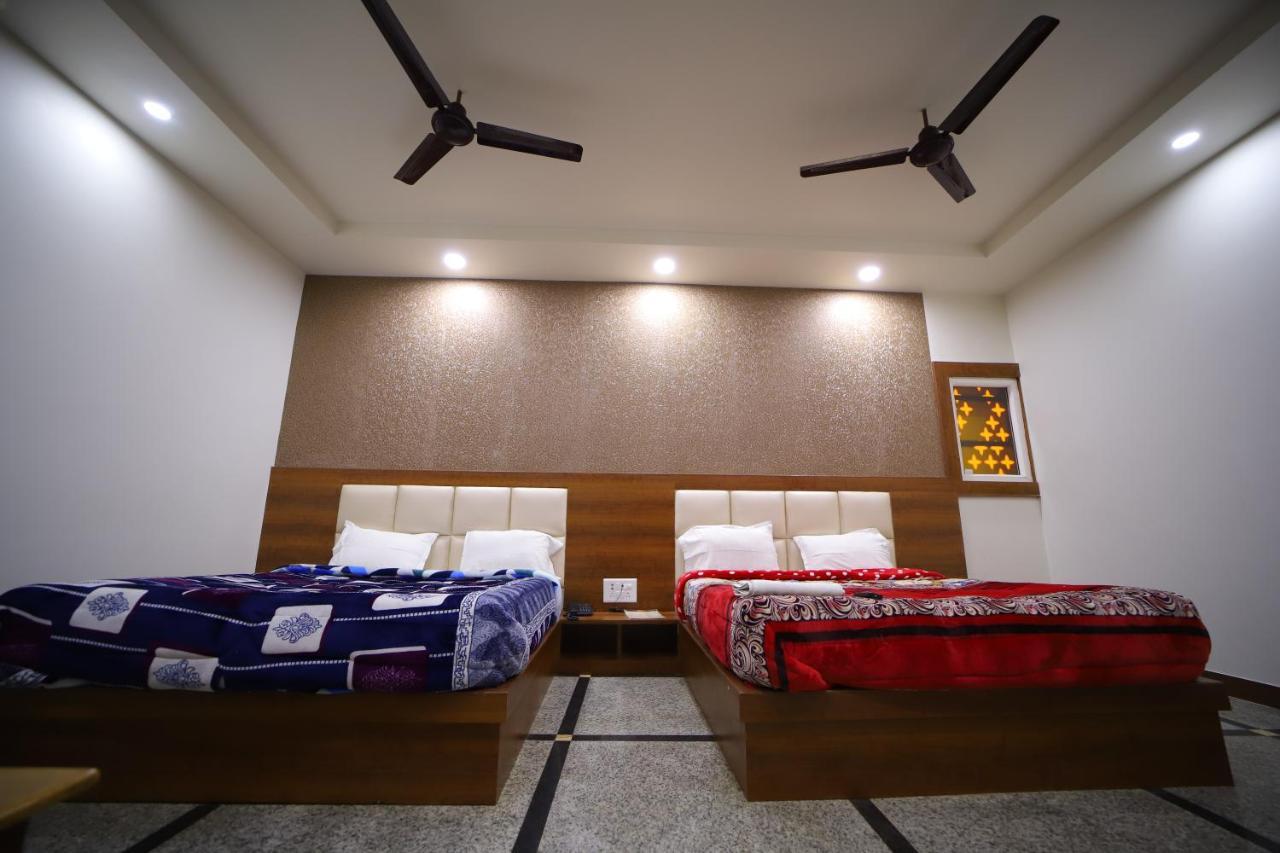 Hotel Royal Phoenix Agra  Εξωτερικό φωτογραφία