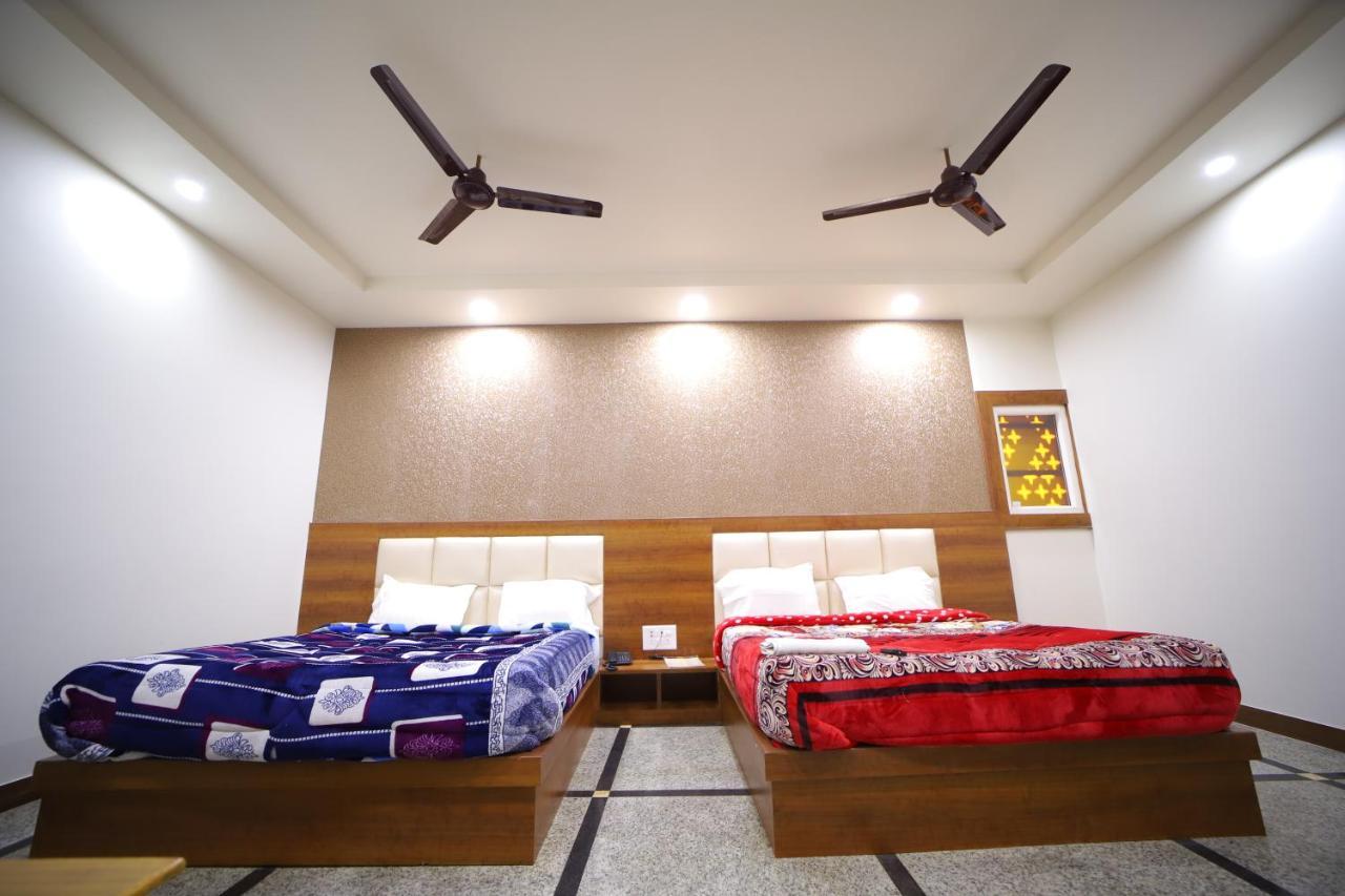 Hotel Royal Phoenix Agra  Εξωτερικό φωτογραφία